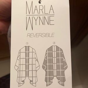 Sweater wrap reversible